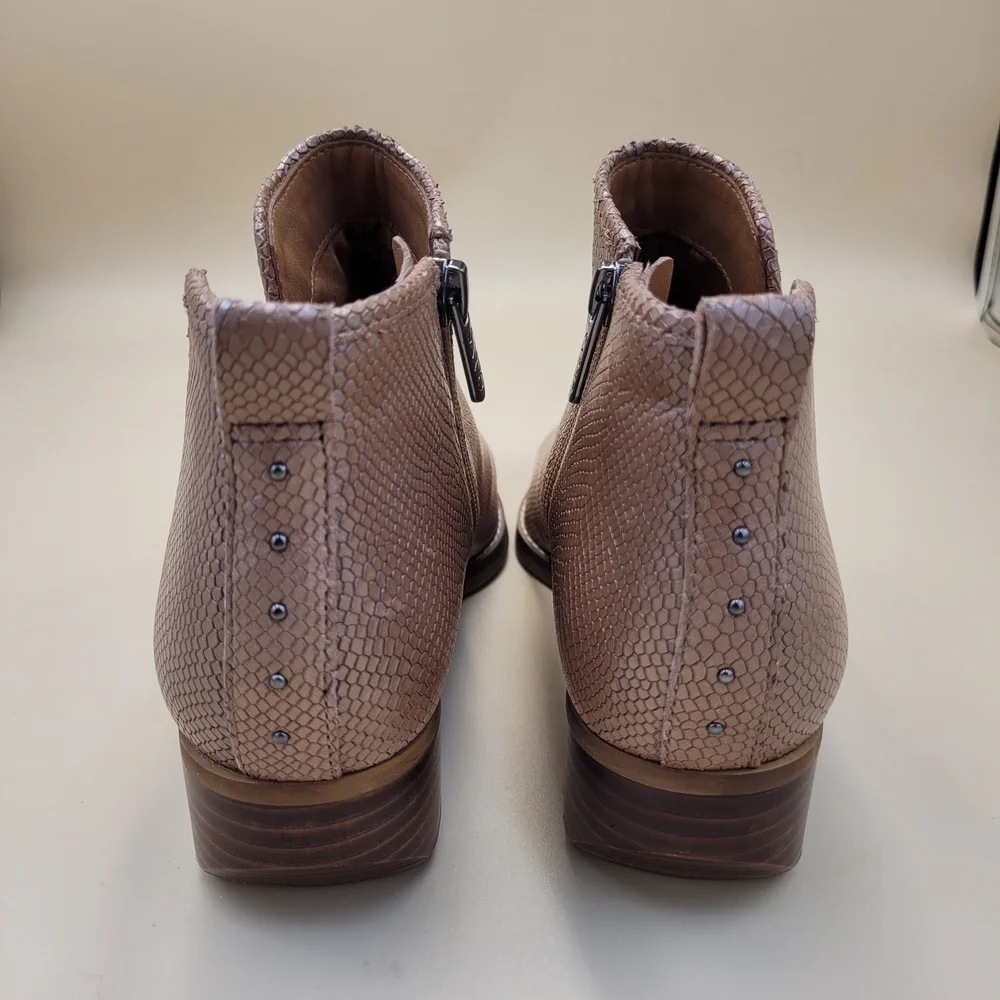 Sarto By Franco Sarto Asti Bootie In Taupe Snake Print Leather  Size 6M‎ Studded